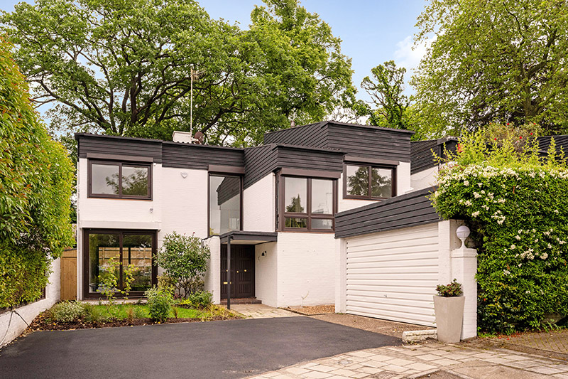 Cenacle Close  Hampstead  NW3