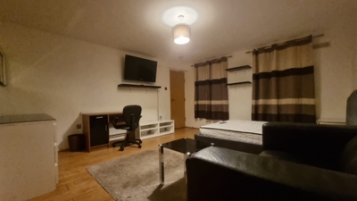 Walnut Gardens London E15