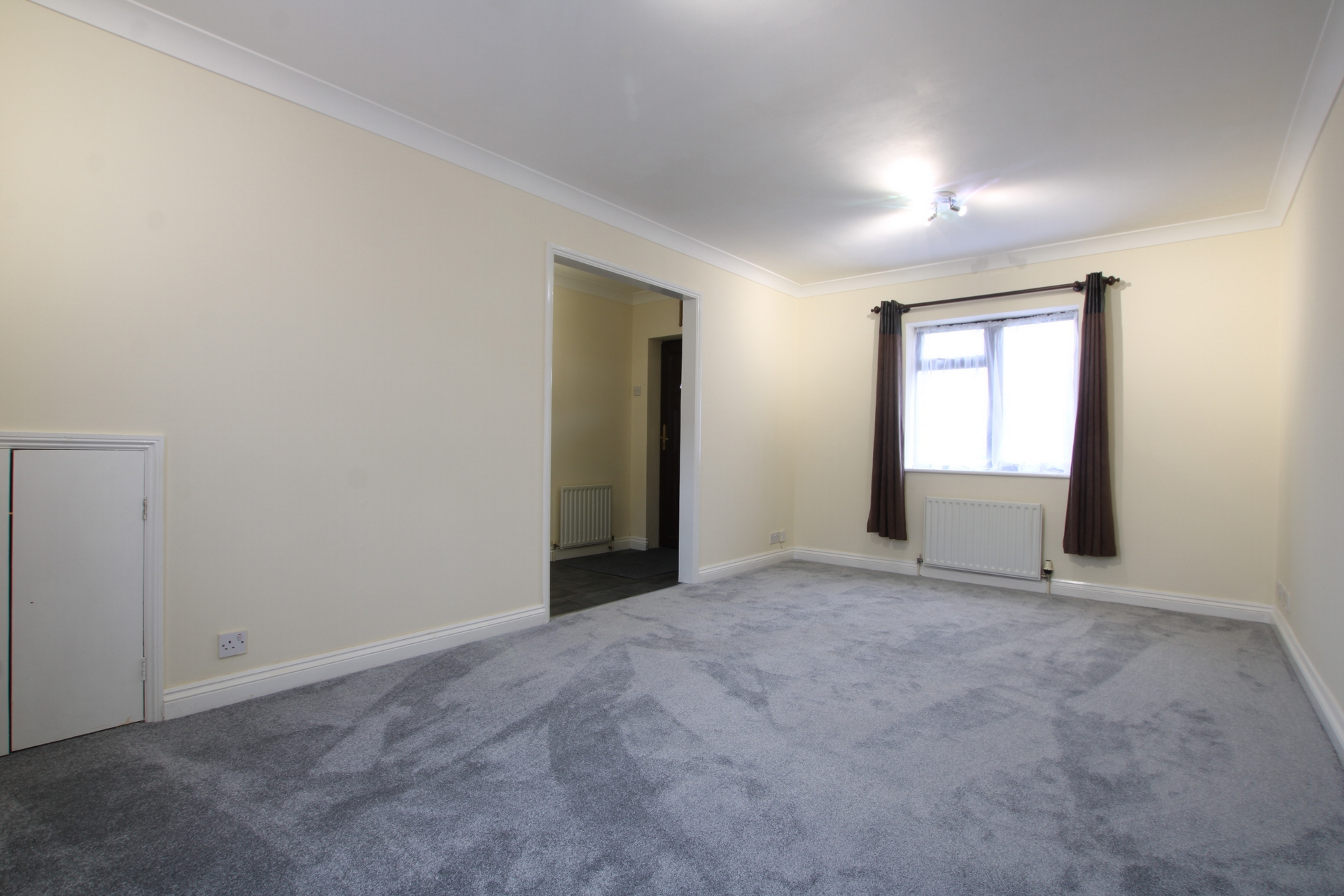 Property To Rent Charlwood Gardens, Burgess Hill, RH15 3 Bedroom