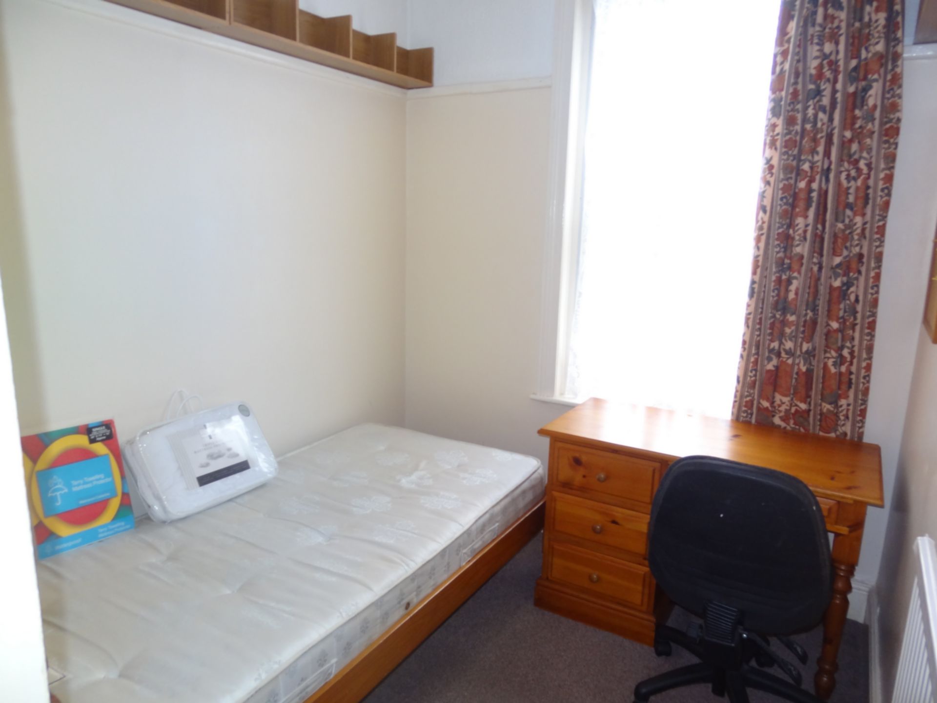 Photo 9