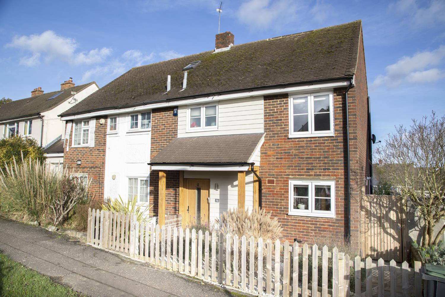 Property For Sale Centre Avenue, Epping, CM16 3 Bedroom House Semi