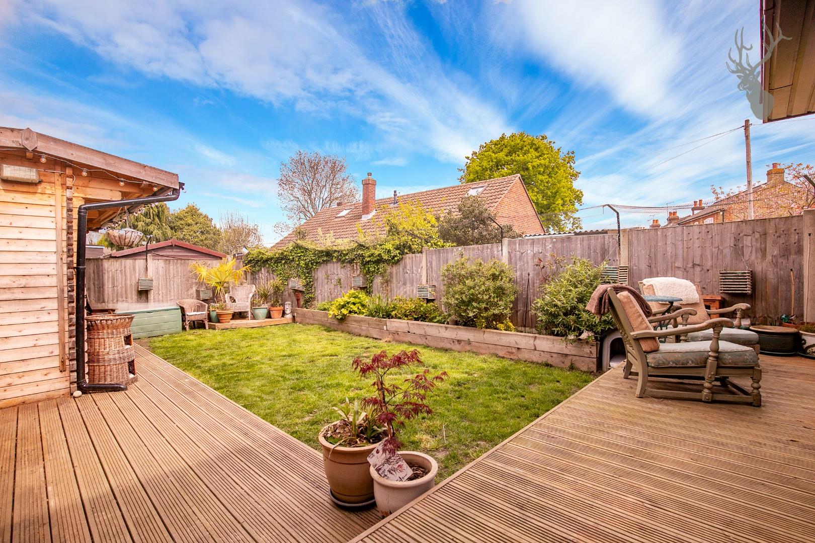 Property For Sale Hornbeam Road, Theydon Bois, CM16 4 Bedroom