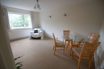 Woodside Ave North Finchley N12