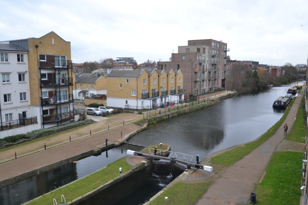 Copperfield Road  Mile End - Limehouse  E3