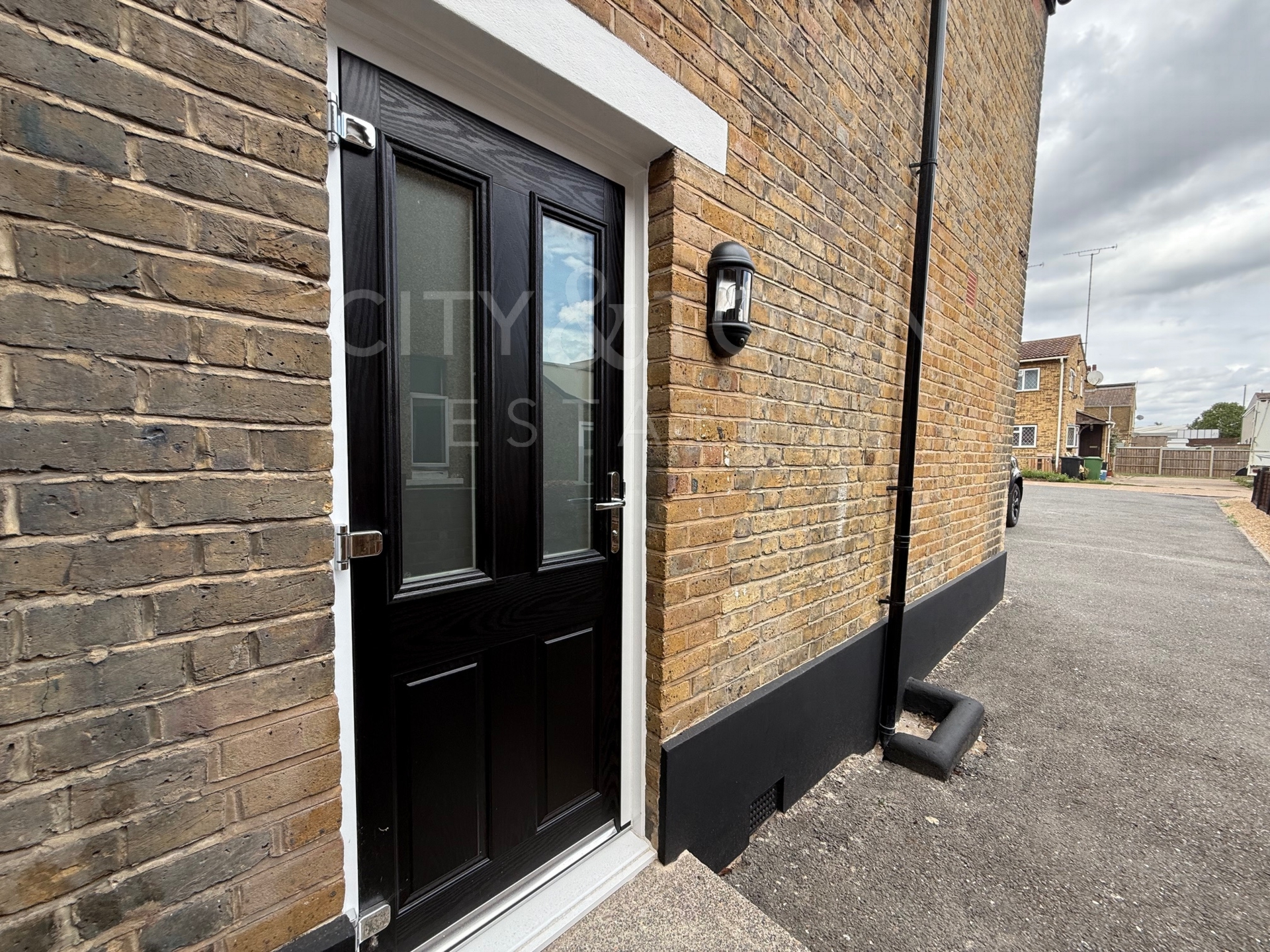 Essex Road  Dartford  DA1