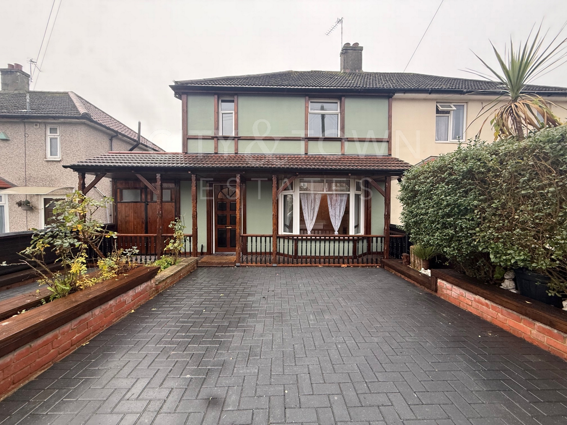 Appleton Road  Eltham  SE9