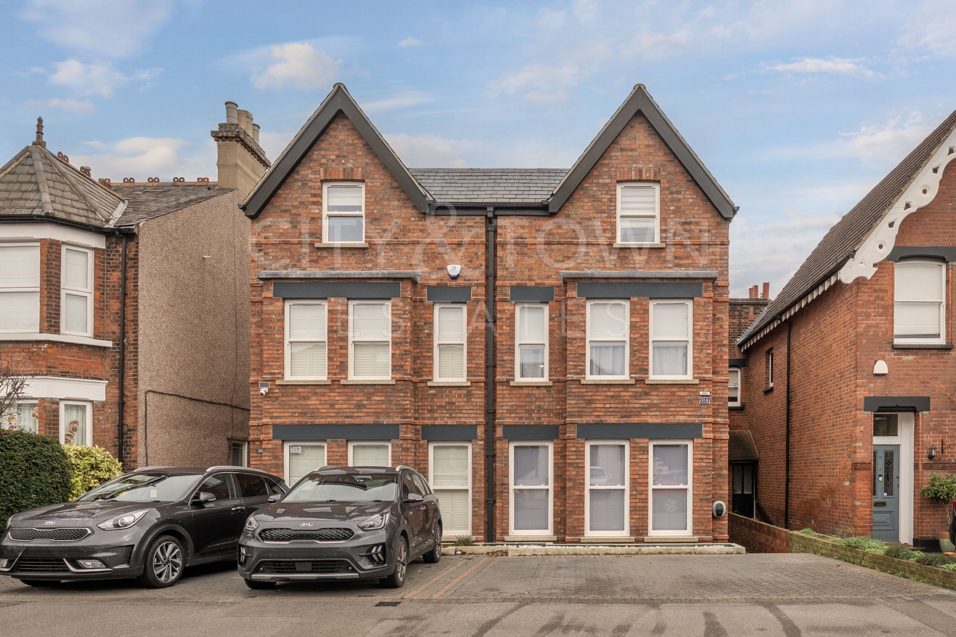 Buckingham Road  South Woodford  E18