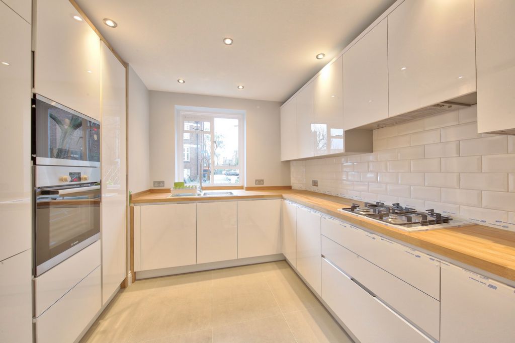 Fairfield Drive  Wandsworth  SW18