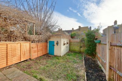Strathville Road  Earlsfield  SW18
