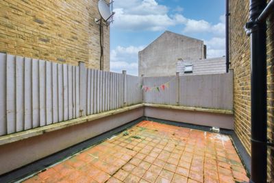 Garratt Lane  Wandsworth  SW18