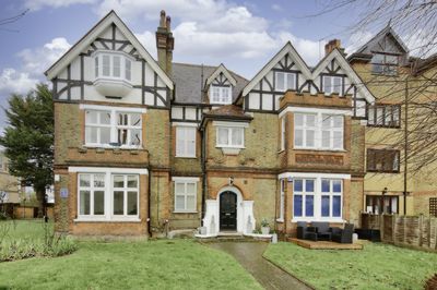 Clapham Common Northside  London  SW4