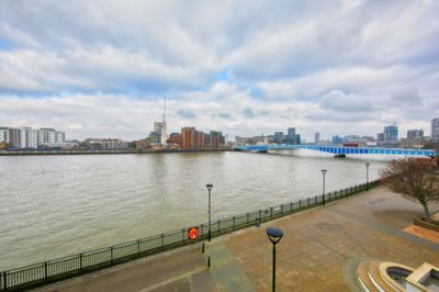 Smugglers Way  London  SW18