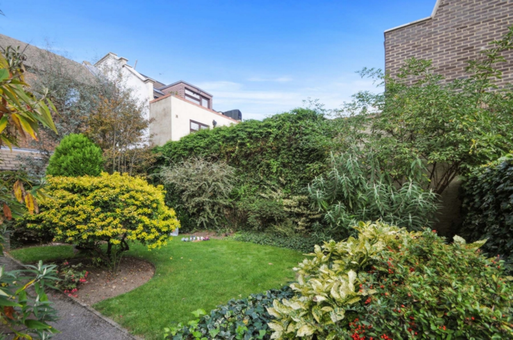 COMMUNAL GARDEN