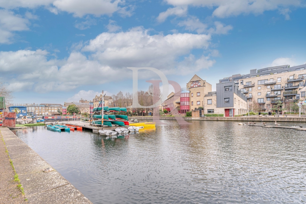 CITY ROAD BASIN