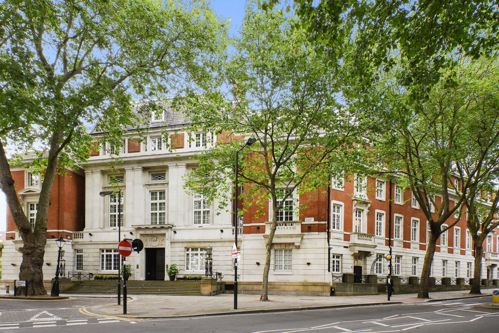 Rosebery Avenue  Islington  EC1R