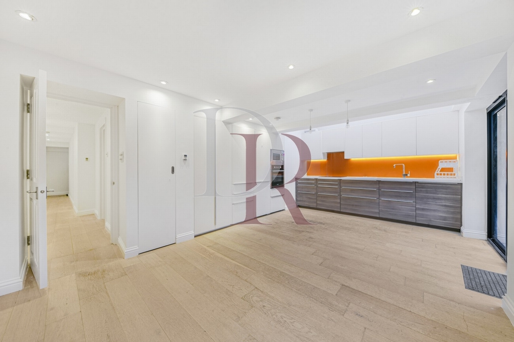KITCHEN & RECEPTION