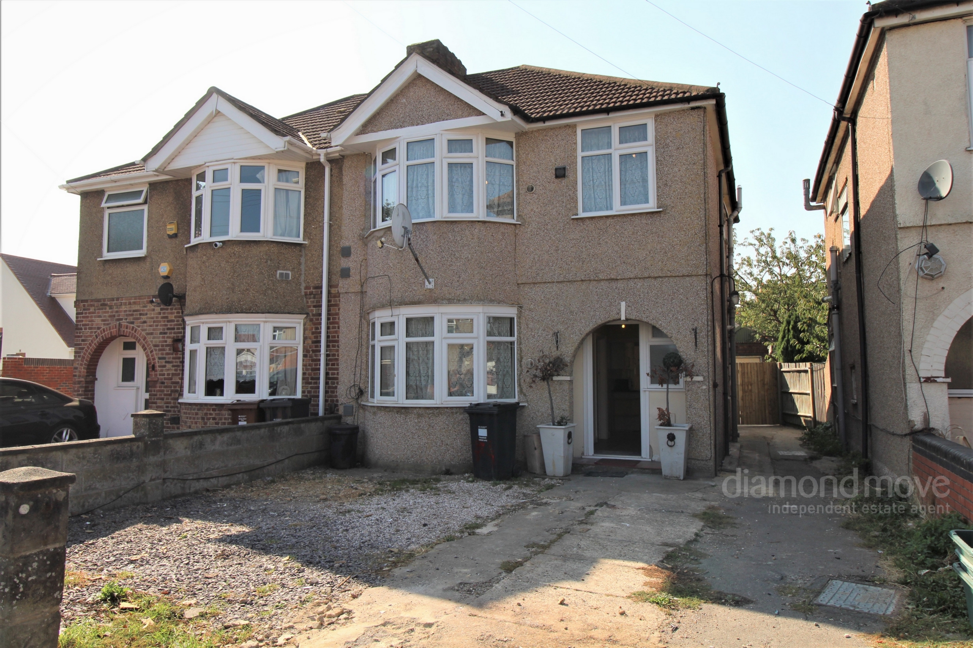 Cambridge Close Hounslow TW4