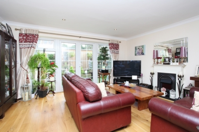 Bishops Road Hanwell W7