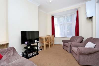 Deans Road Hanwell W7