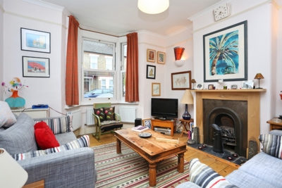 Oaklands Road Hanwell W7