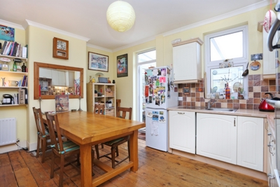 Oaklands Road Hanwell W7