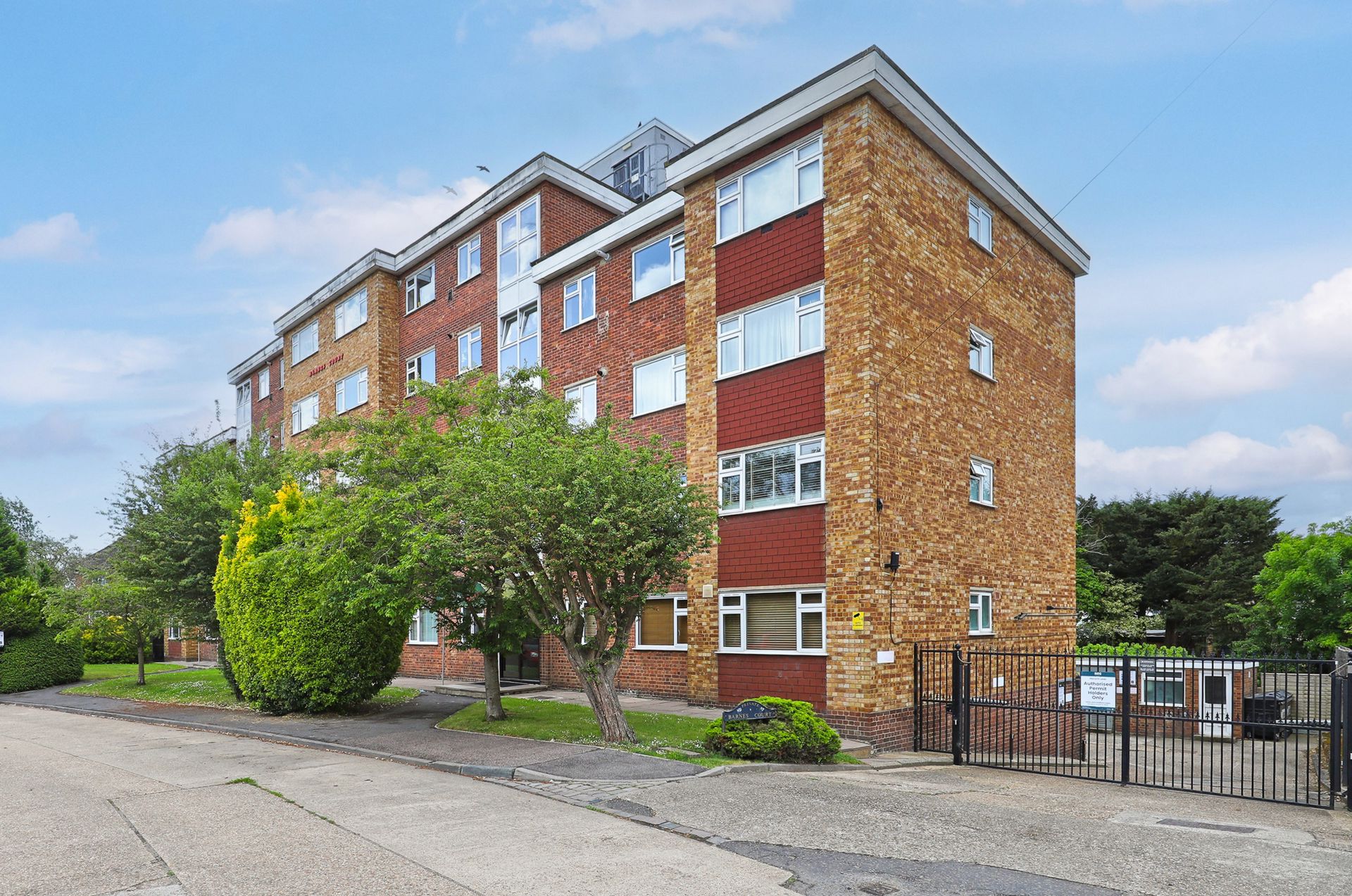 Durham Avenue  Woodford Green  IG8