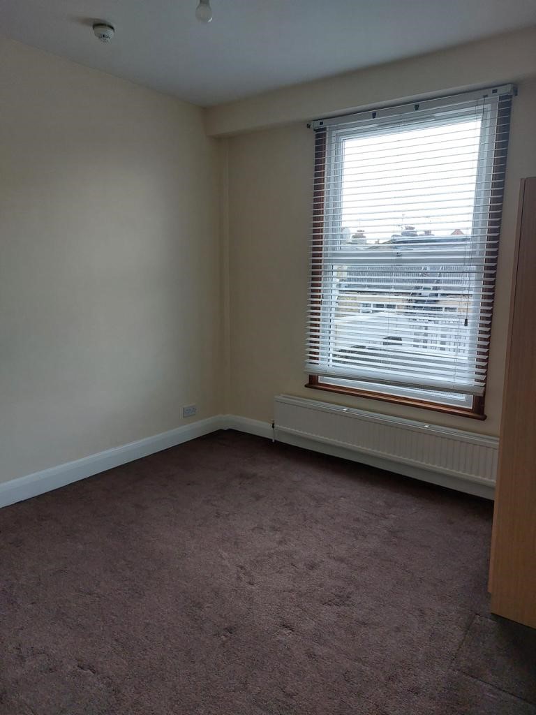 Studio Room