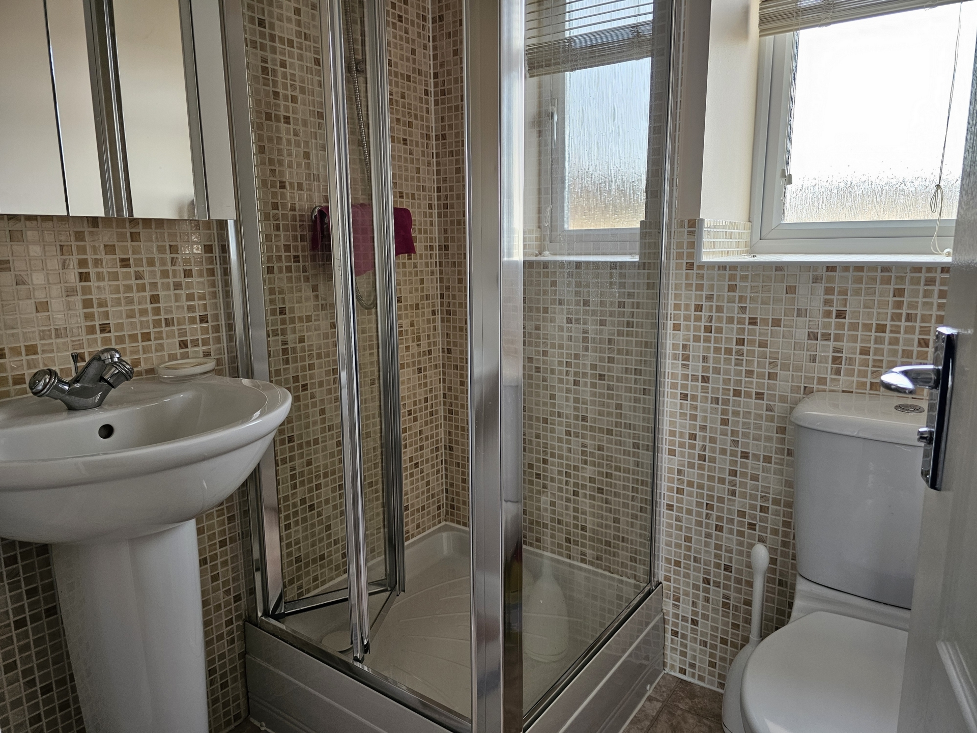 Shower En-Suite