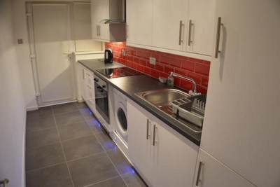 Goose Square Beckton E6
