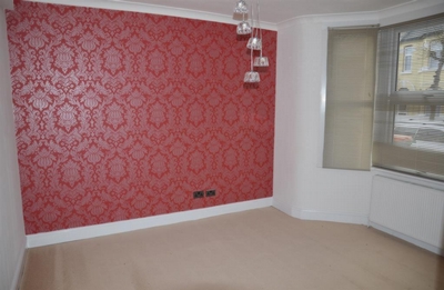 Sixth Ave Manor Park E12