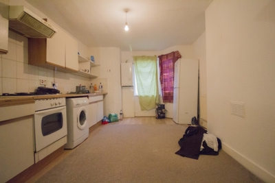 Sheringham Ave Manor Park E12