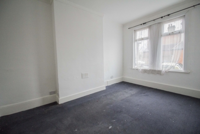 Sheringham Ave Manor Park E12