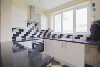 Sheringham Ave Manor Park E12