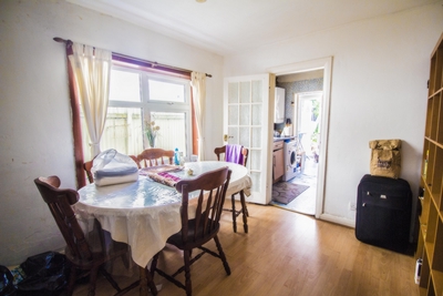 Meanley Road Manor Park E12