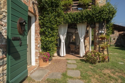 Photo 1, Gattico, Lake Maggiore, Italy