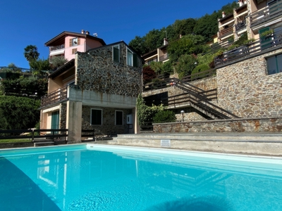 Photo 1, Italy