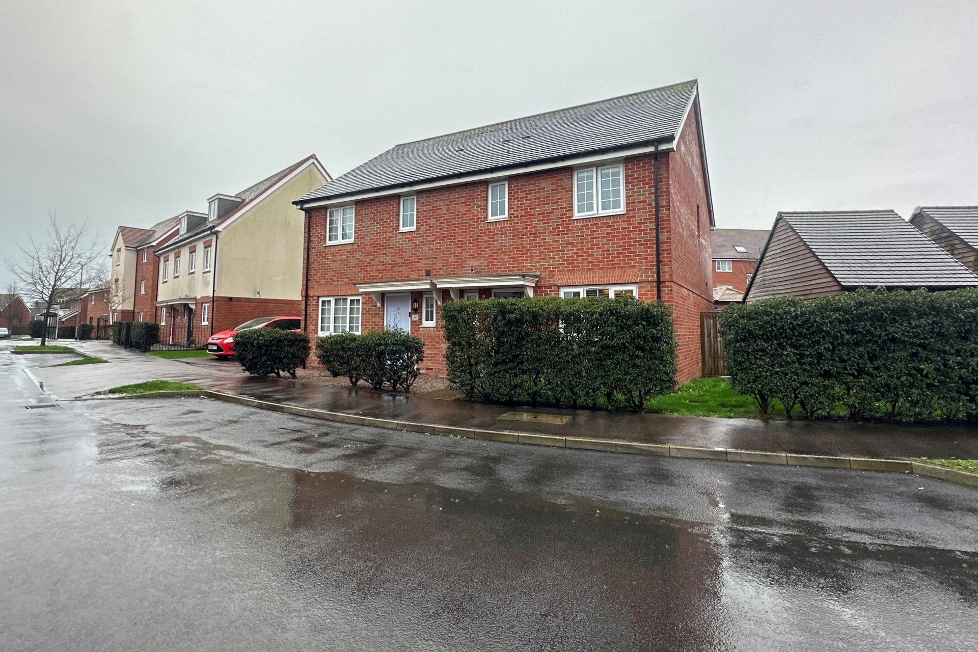 Hyton Drive  Deal  CT14