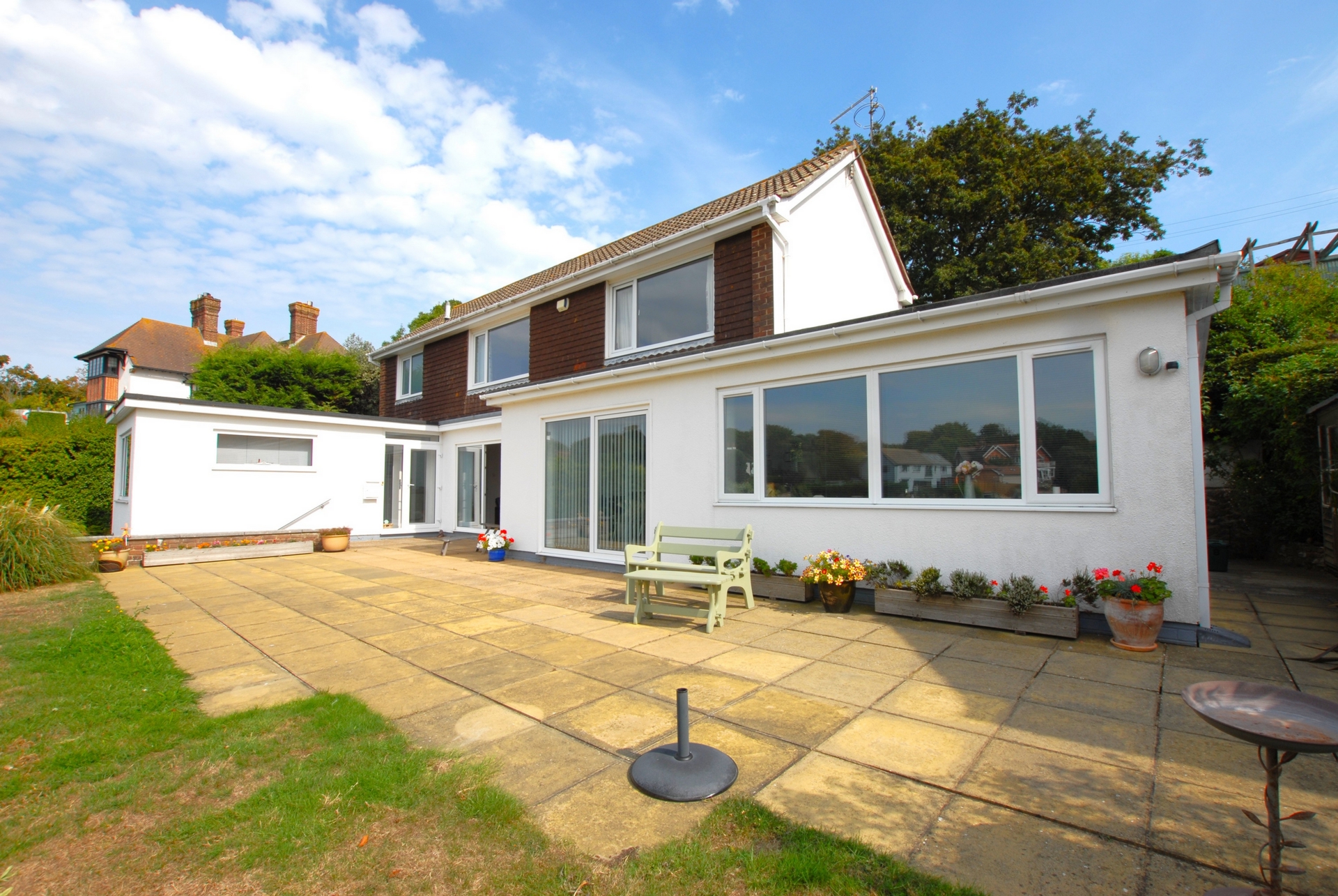 Radnor Cliff Crescent  Sandgate  CT20