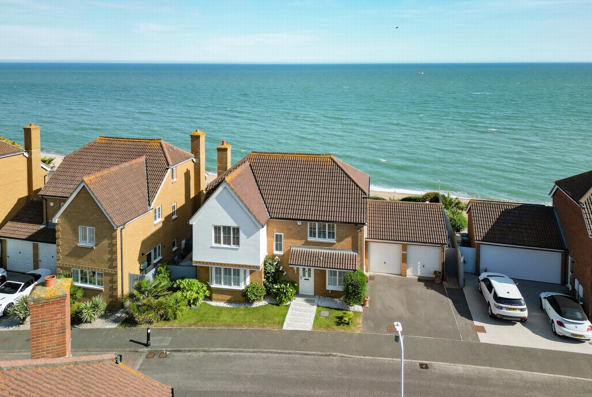 Front, Lower Corniche, Hythe, CT21