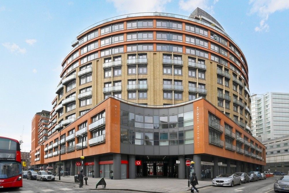 Praed Street  Paddington  W2