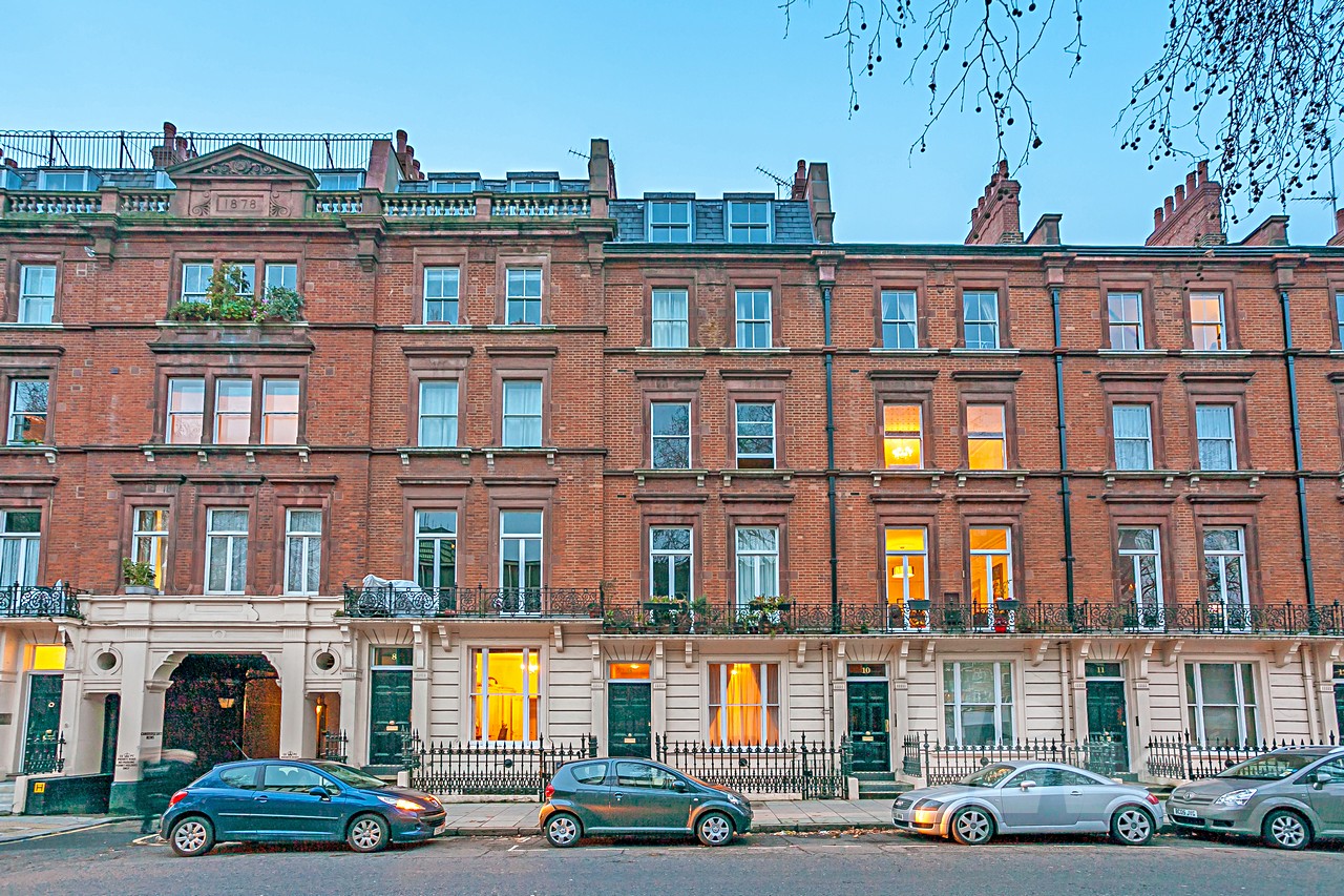 Albany Street  Regents Park  NW1