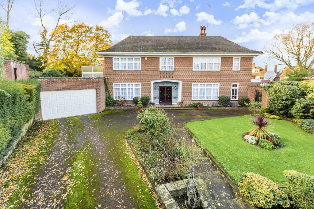 Winnington Close  Hampstead Garden Suburb  N2