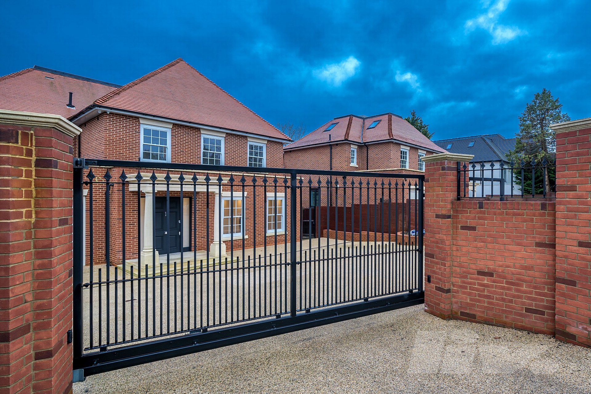 Barnet Road  Arkley  EN5