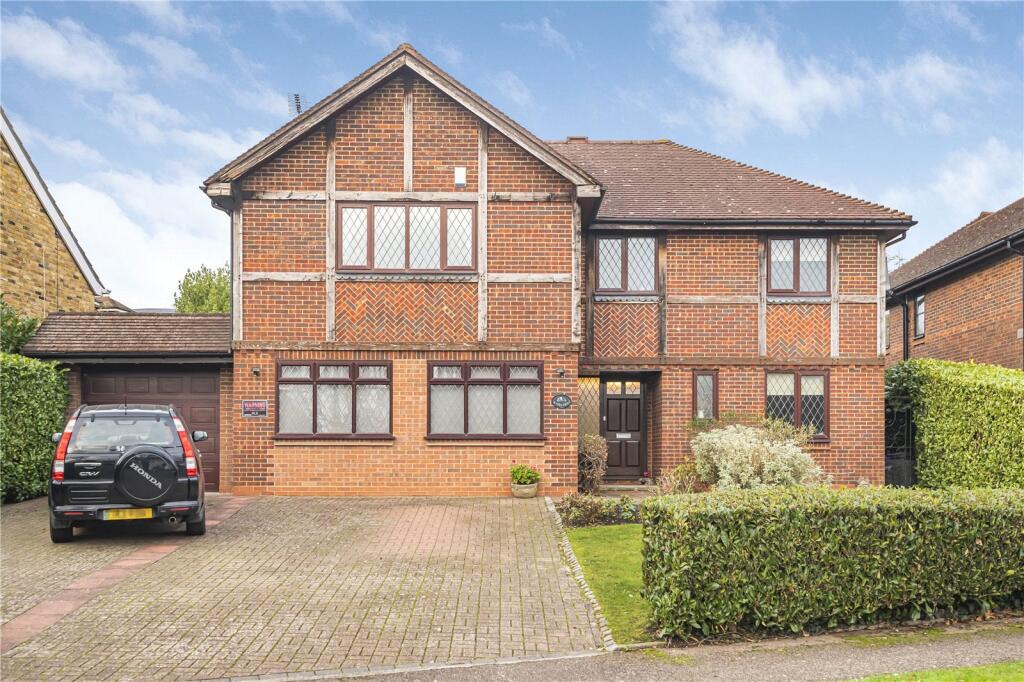 Greenbrook Avenue  Hadley Wood  EN4