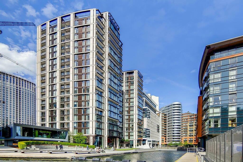 Merchant Square  Paddington  W2