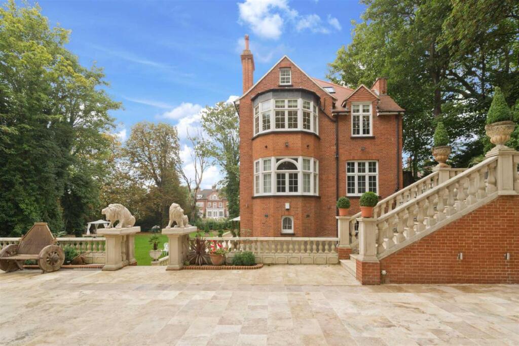 Heysham Lane  Hampstead  NW3