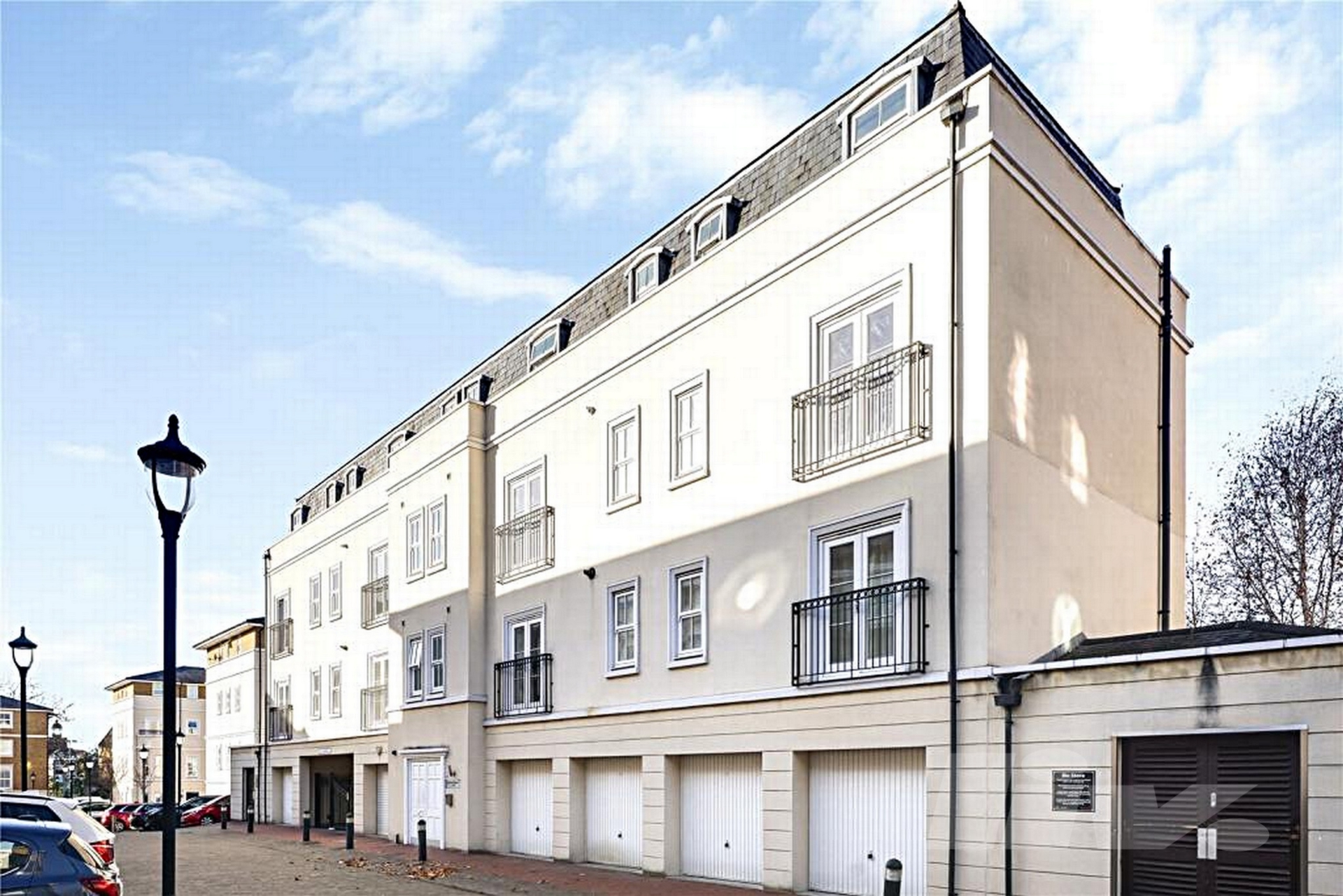 Northpoint Square  Camden  NW1