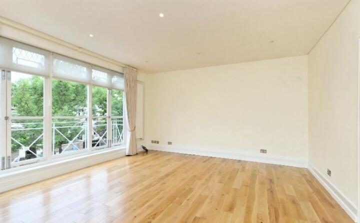 Loudoun Rd  St John's Wood  NW8