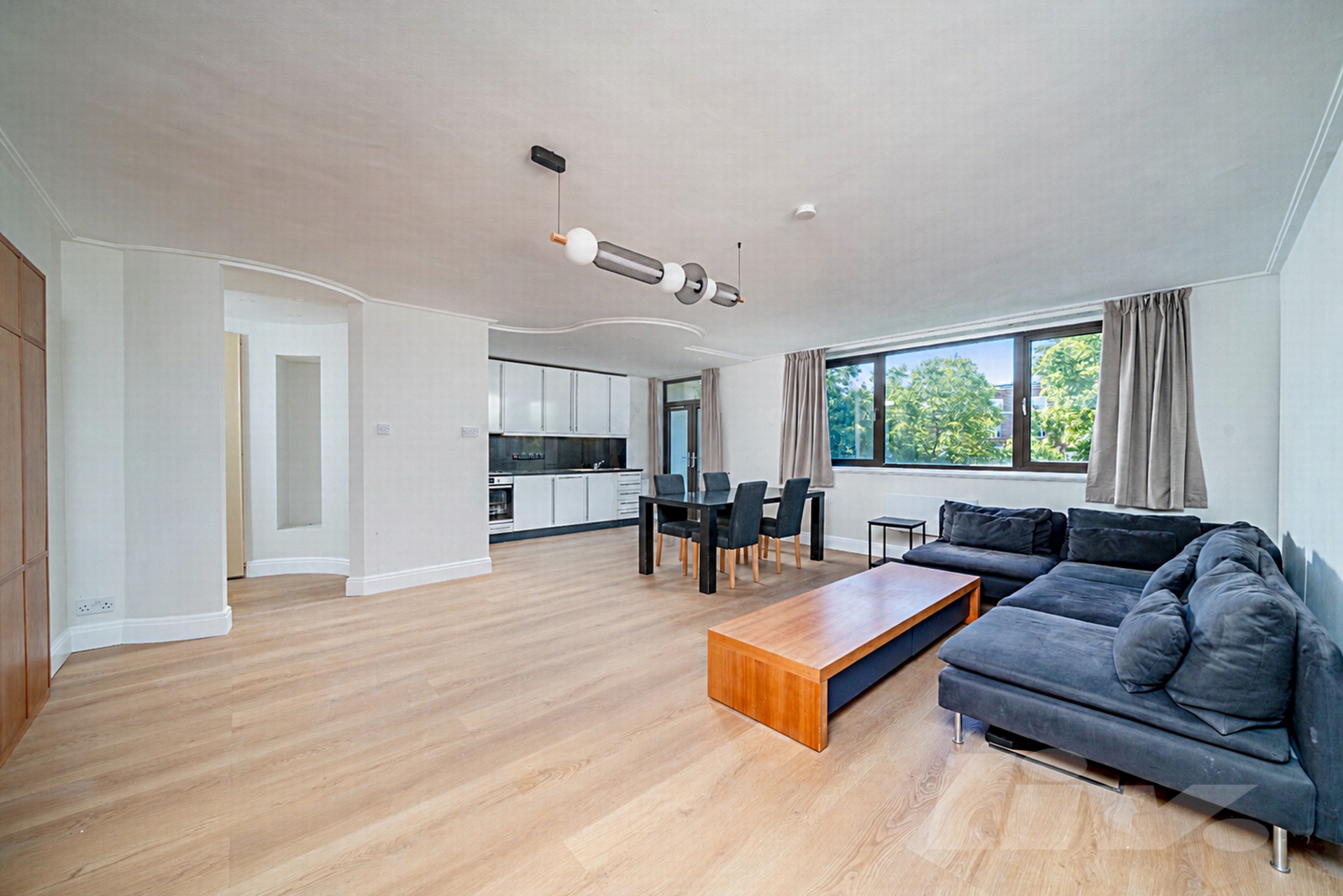 Finchley Road  St Johns Wood  NW8