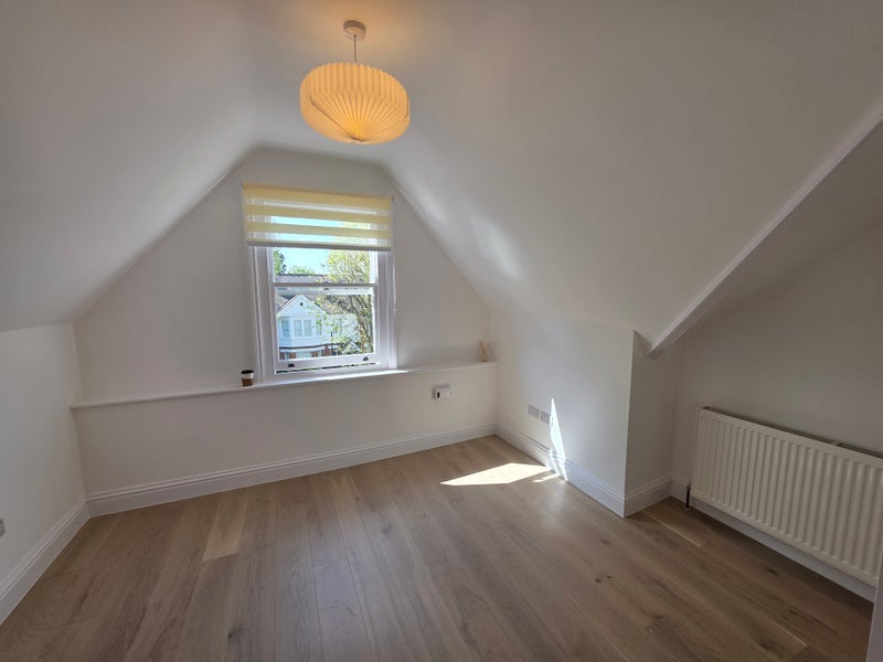 Woodville Gardens  W5